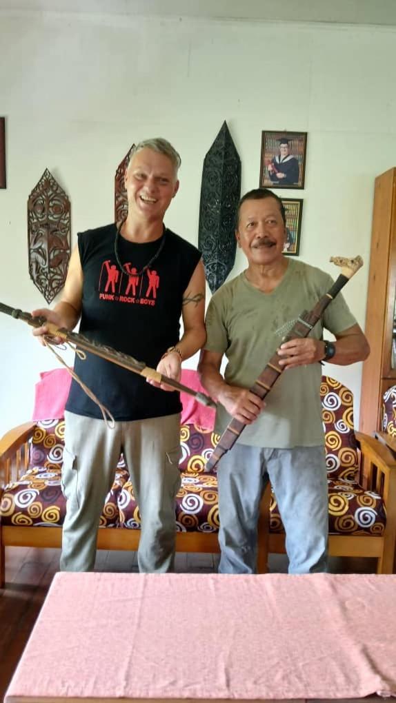 Mulu Tribal Homestay Екстер'єр фото